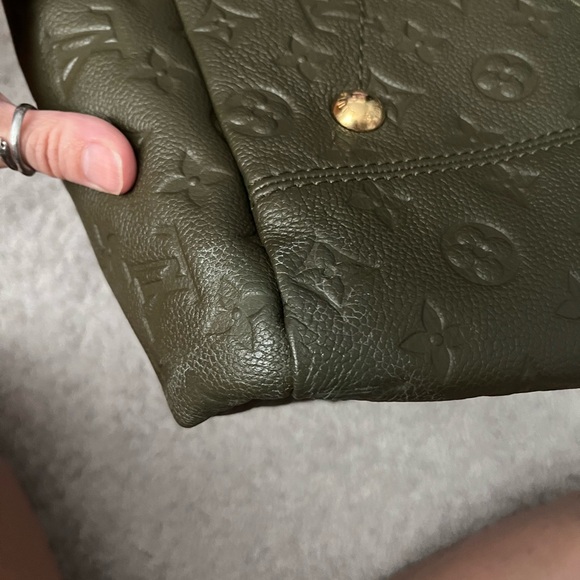 Louis Vuitton Artsy - Picture 8 of 10